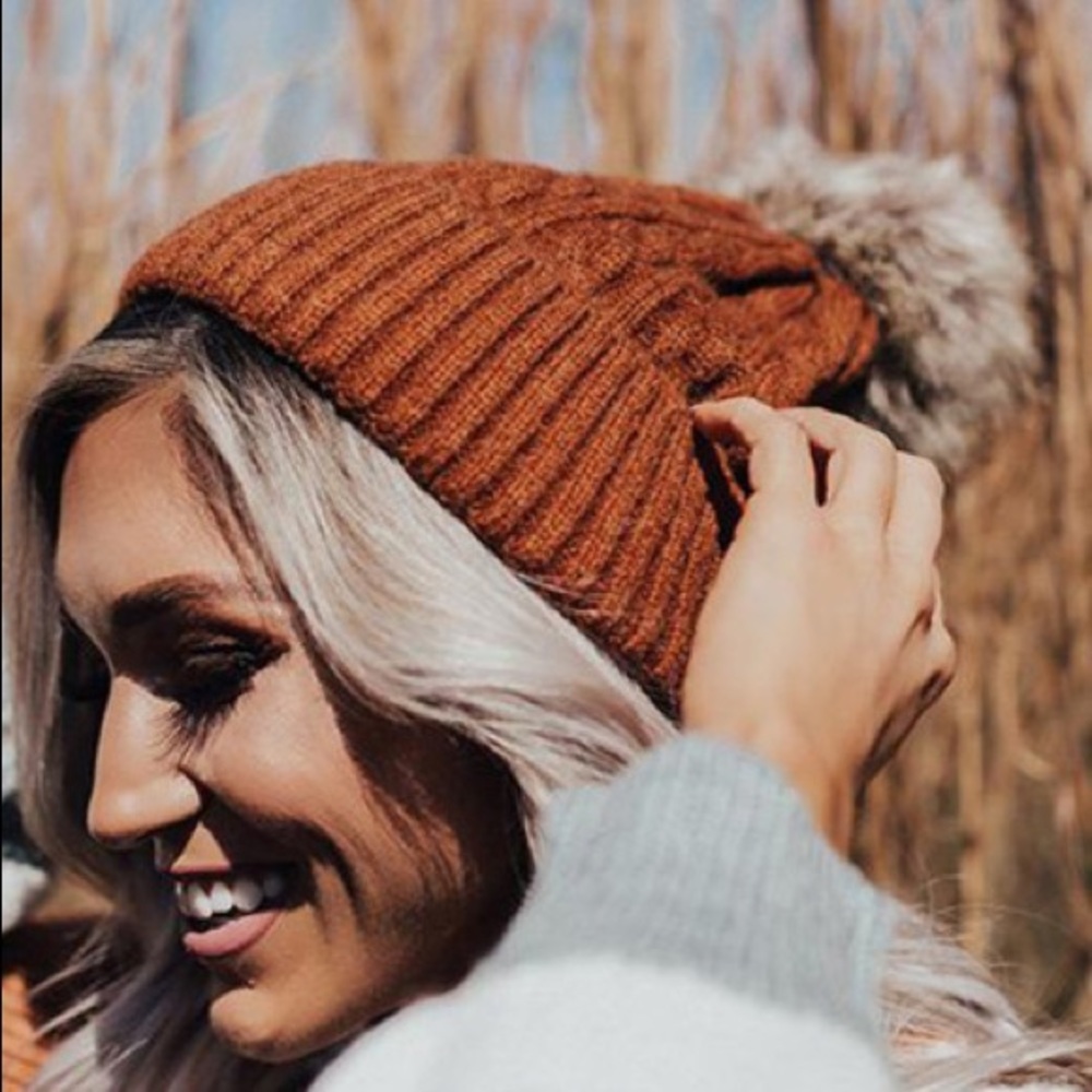 Pom Hat, vegan and warm!